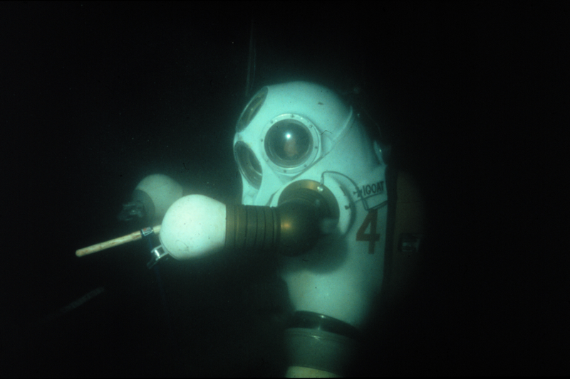 Illustration for article titled The Evolution of the Atmospheric Diving Suit